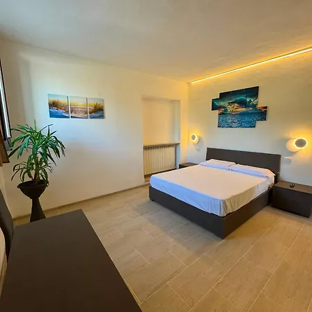Queen E Apartment