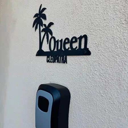 Queen E Lejlighed